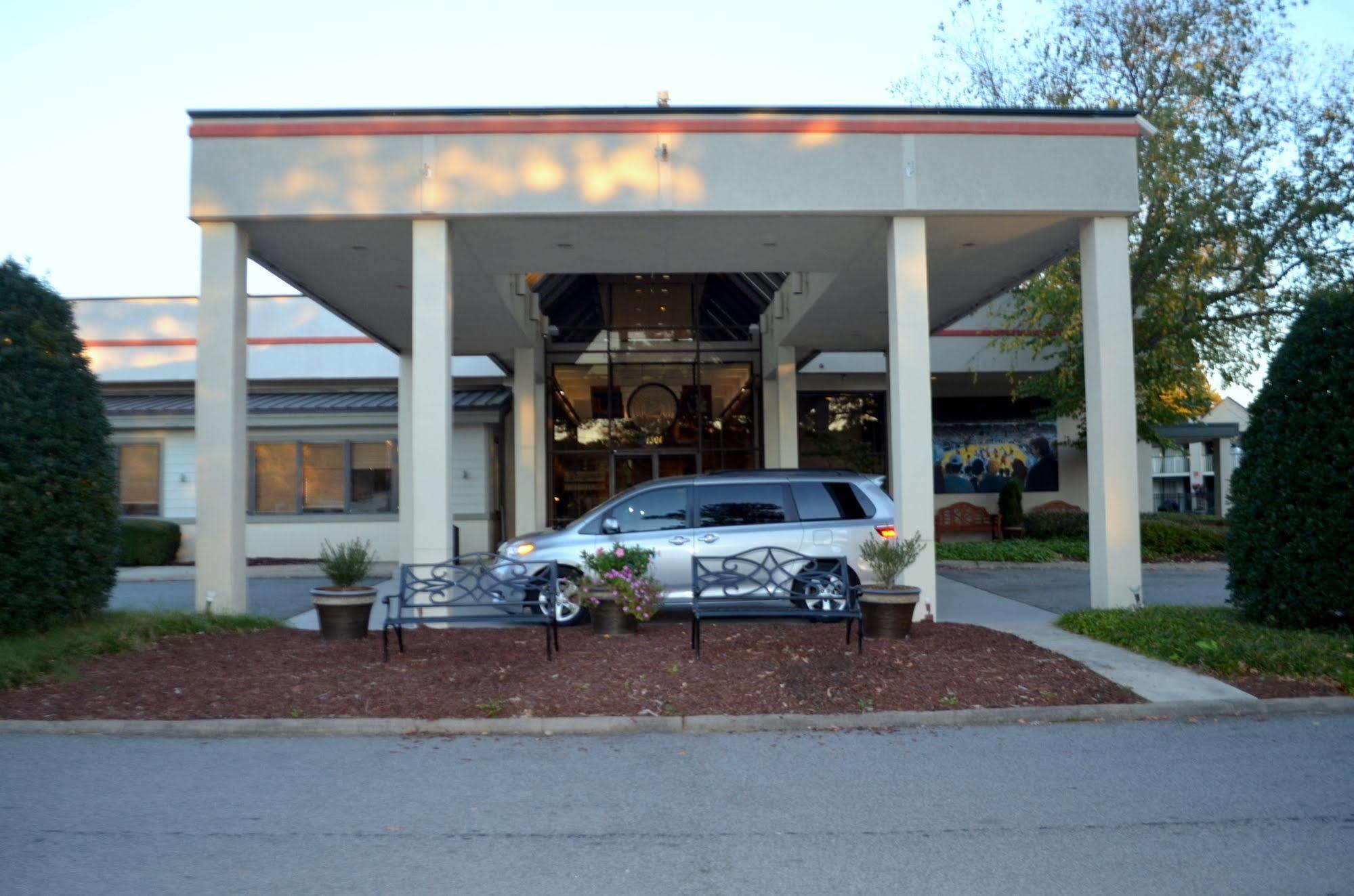 Chapel Hill University Inn Εξωτερικό φωτογραφία